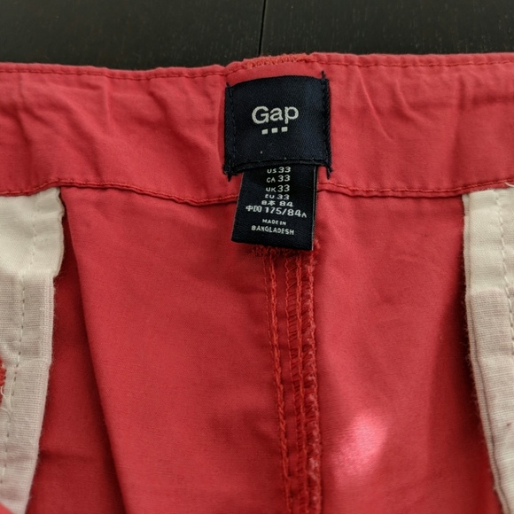 GAP men's red shorts - Picture 4 of 4